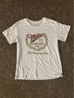 Miller High Life WOMEN's White Graphic T-Shirt Large